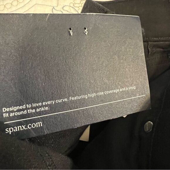 SPANX Black Denim Ankle Skinny Jeans in Clean Black Sz Small NWT 🏷️ - Picture 13 of 14
